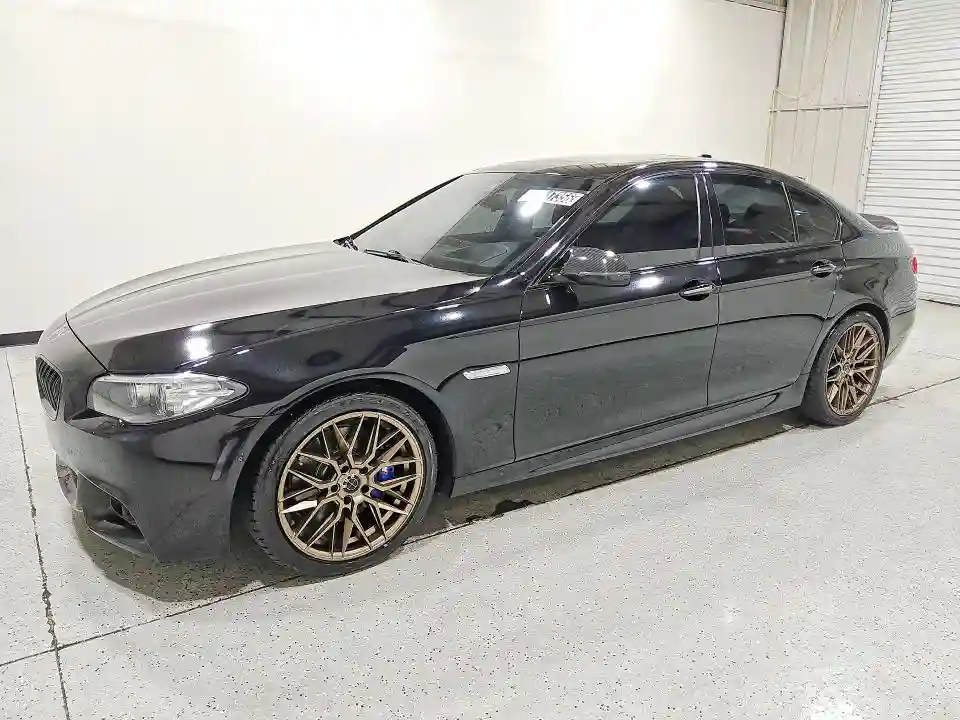 WBAKN9C55GD962994 2016 BMW 5 SERIES-0