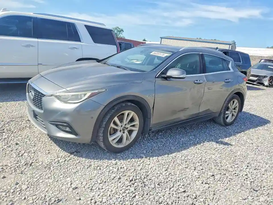 SJKCH5CP3JA053781 2018 INFINITI QX30-0