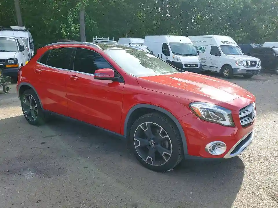 WDCTG4EB4KU014130 2019 MERCEDES-BENZ GLA-CLASS-3