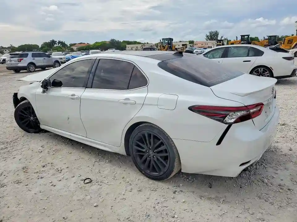 4T1K61AK4MU527529 2021 TOYOTA CAMRY-1
