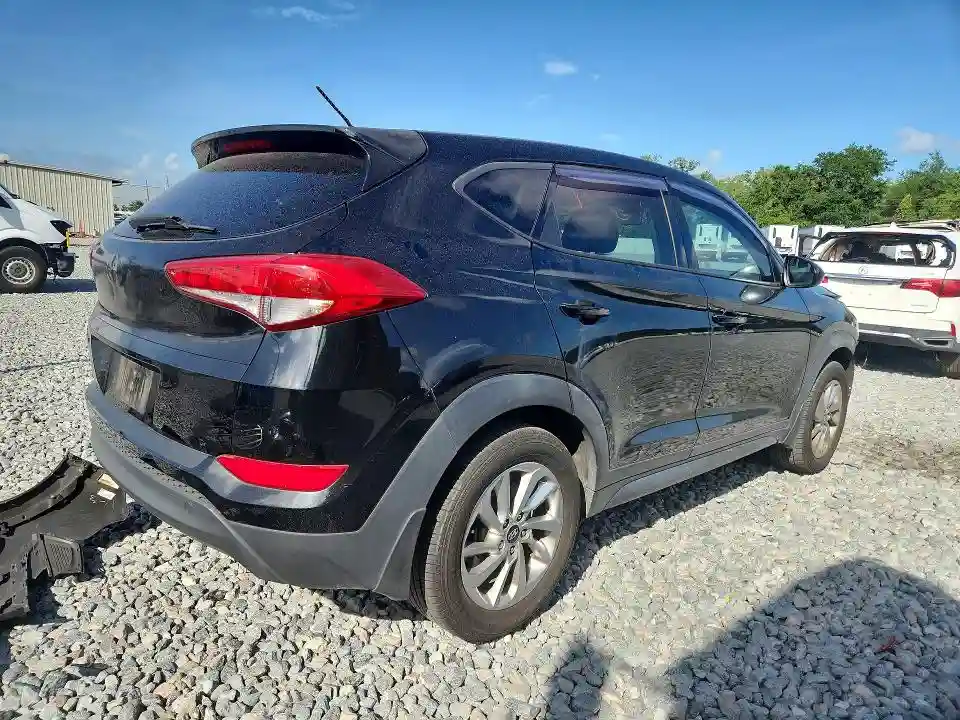 KM8J23A49JU670895 2018 HYUNDAI TUCSON-2