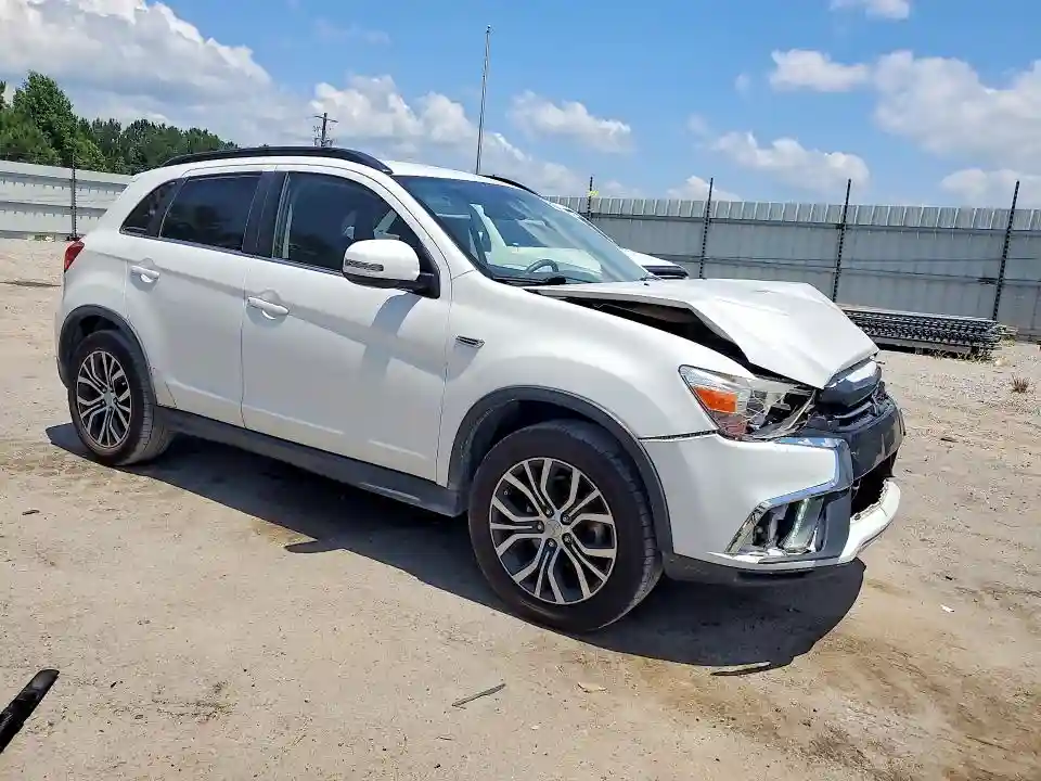 JA4AP4AW3JZ001550 2018 MITSUBISHI OUTLANDER-3