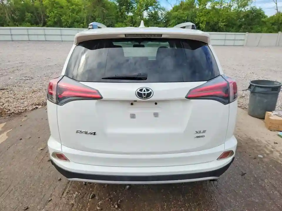 JTMRFREV8GJ078397 2016 TOYOTA RAV4-5