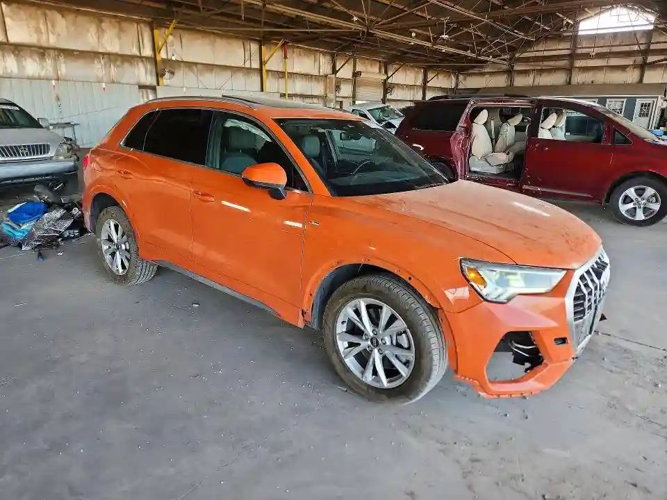 WA1DECF30P1106954 2023 AUDI Q3-3