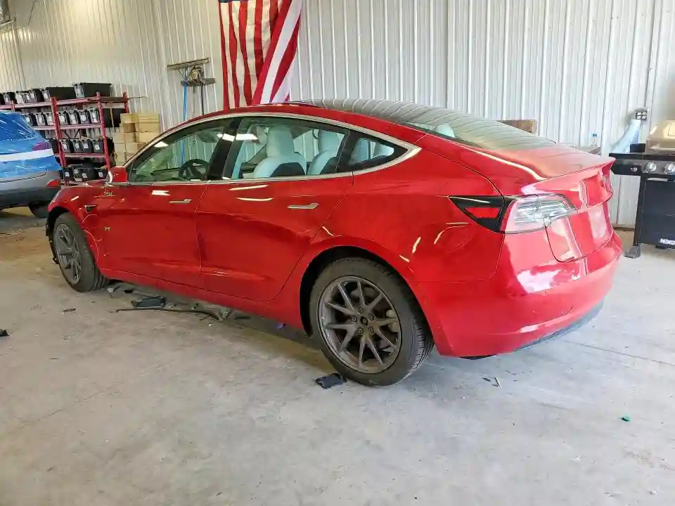 5YJ3E1EB3JF075101 2018 TESLA MODEL 3-1