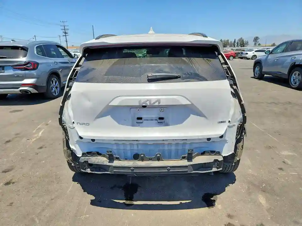 KNDCP3LE4S5237453 2025 KIA NIRO-5
