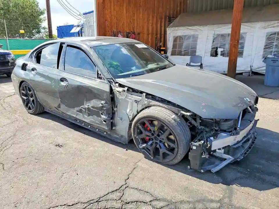 3MW89CW08S8F10698 2025 BMW 3 SERIES-3