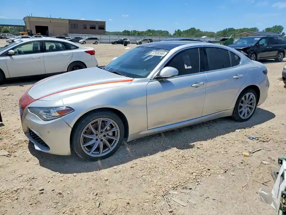 ZARFAEEN4H7554496 2017 ALFA ROMEO GIULIA-0