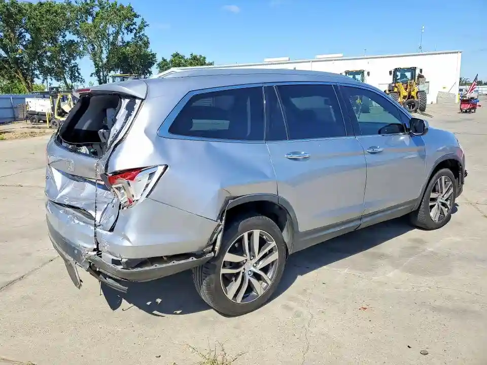 5FNYF6H05HB002008 2017 HONDA PILOT-2