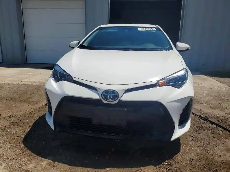 2T1BURHE6JC031004 2018 TOYOTA COROLLA-4