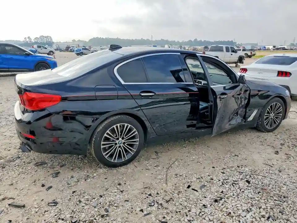 WBAJE5C39HG915776 2017 BMW 5 SERIES-2