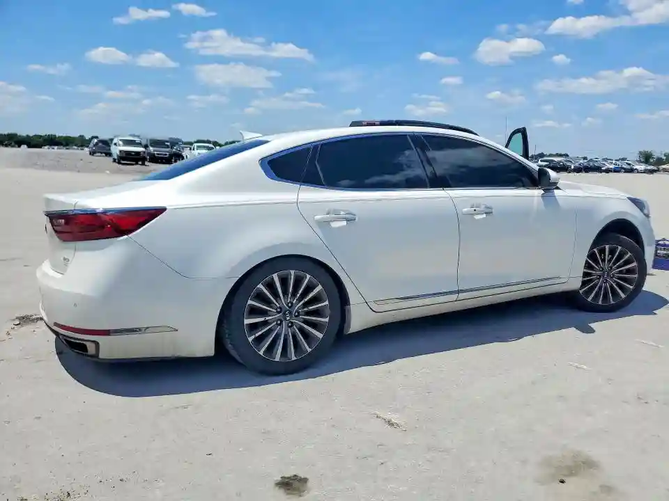 KNALC4J14H5072818 2017 KIA CADENZA-2