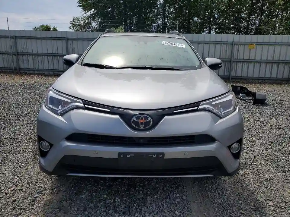 2T3DFREV3JW762387 2018 TOYOTA RAV4-4