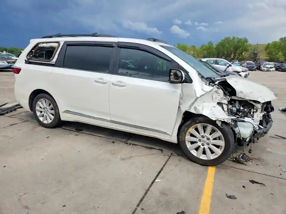 5TDDK3DC2FS095250 2015 TOYOTA SIENNA-3