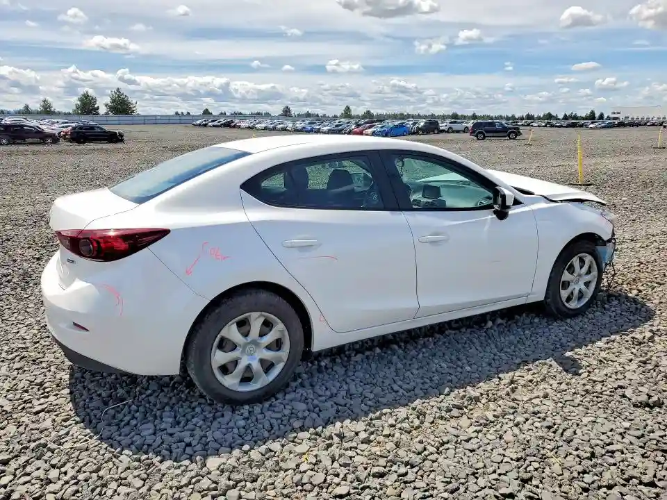 3MZBN1U78JM242814 2018 MAZDA 3-2