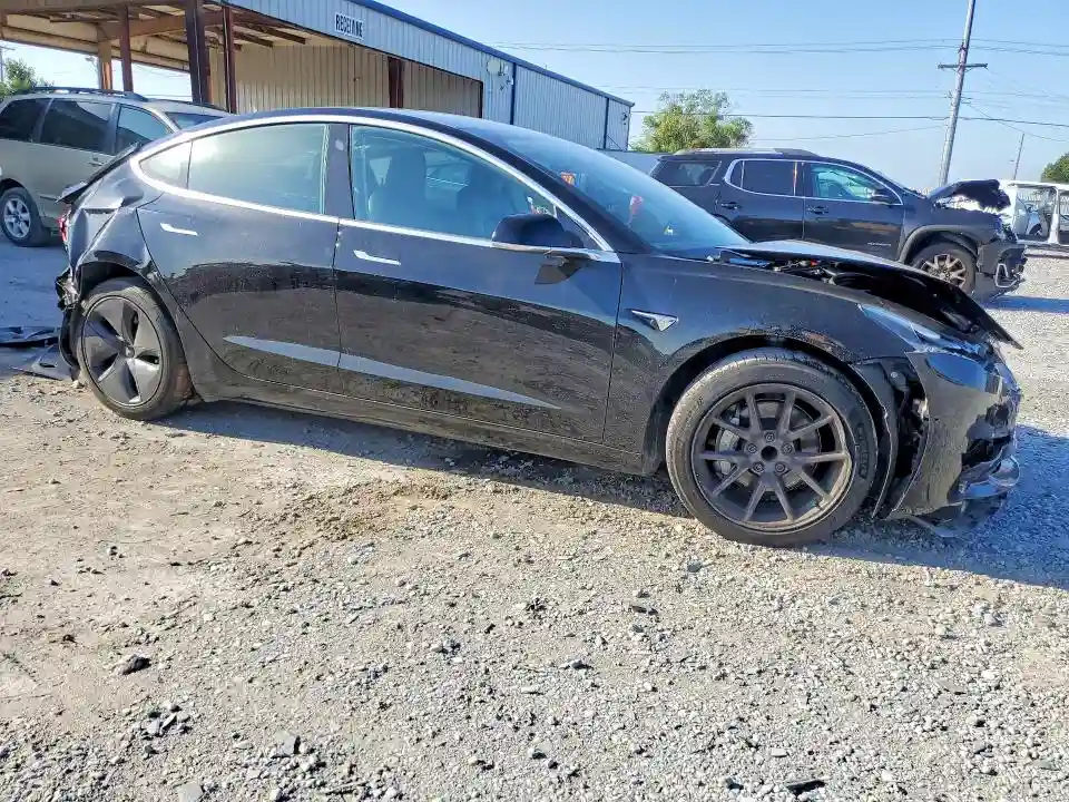 5YJ3E1EA0KF316993 2019 TESLA MODEL 3-3