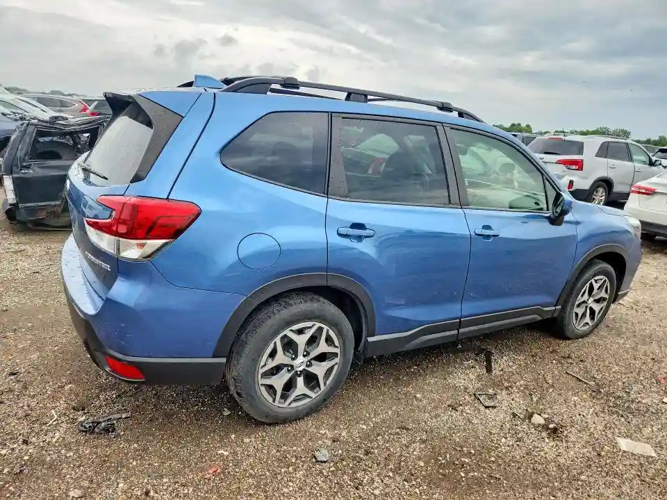 JF2SKAJC9LH413897 2020 SUBARU FORESTER-2