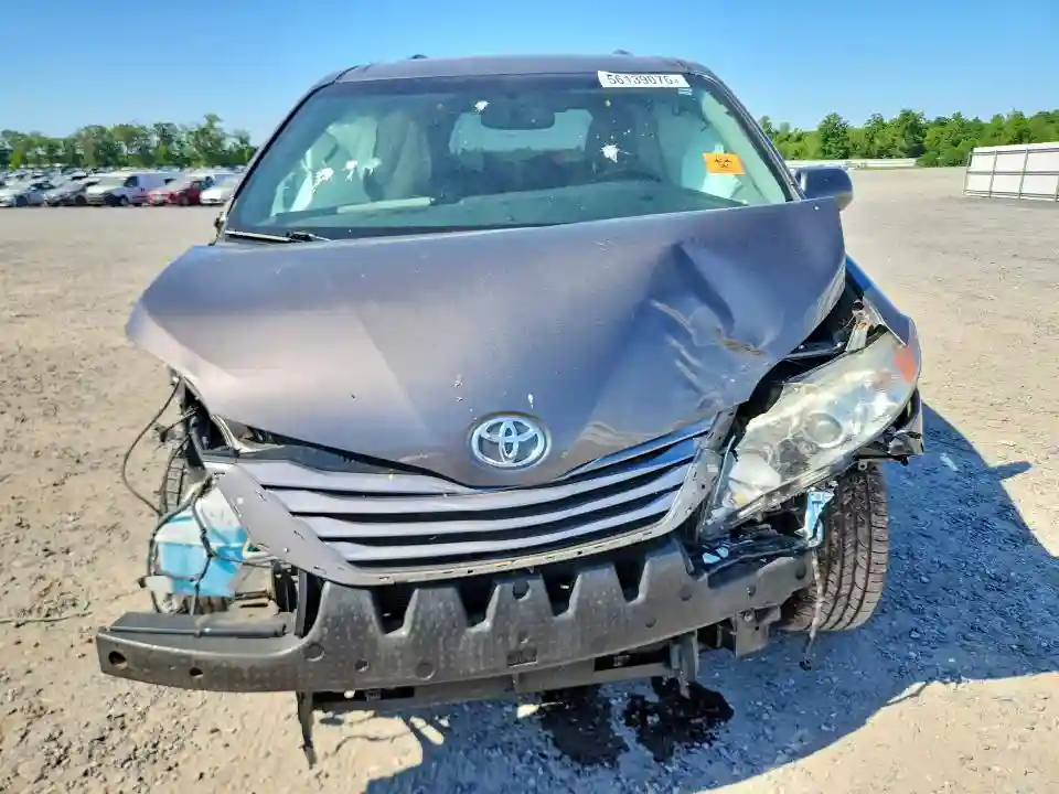 5TDDK3DC0GS131387 2016 TOYOTA SIENNA-4