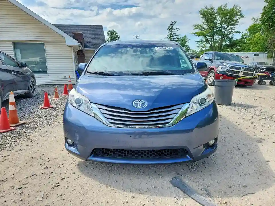 5TDDK3DC5FS095050 2015 TOYOTA SIENNA-4