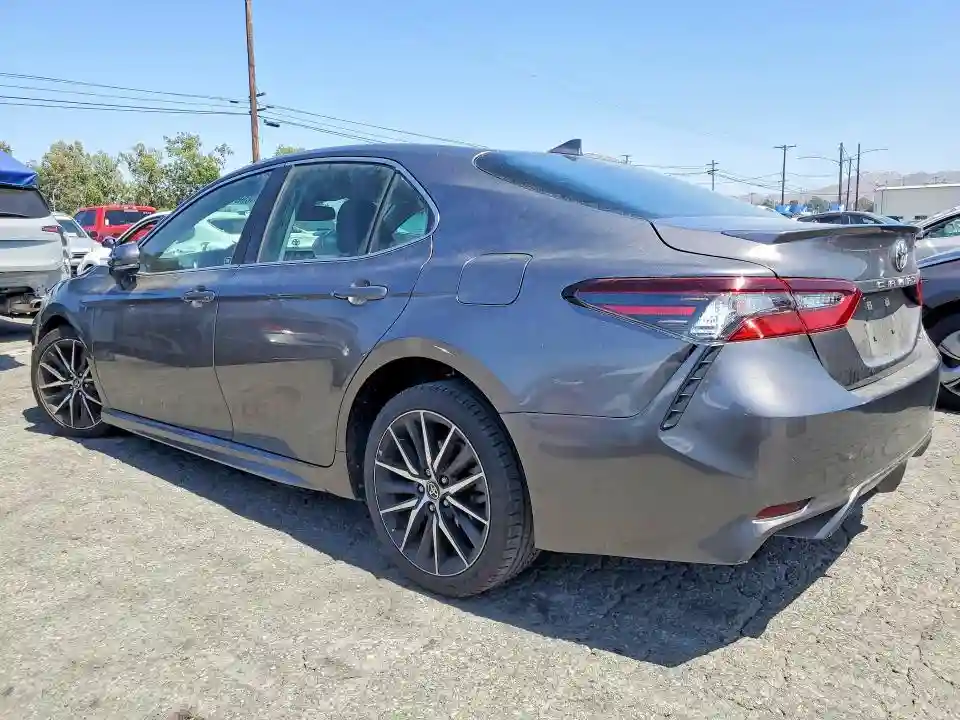 4T1T11AK7MU524658 2021 TOYOTA CAMRY-1