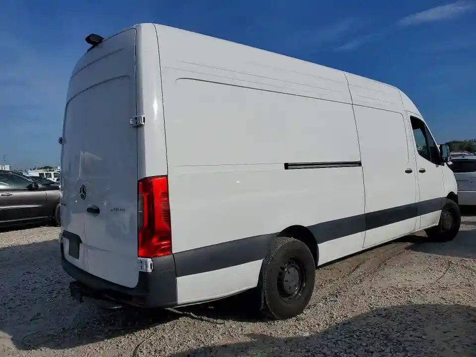 W1Y4KCHY2SP755728 2025 MERCEDES BENZ SPRINTER-2