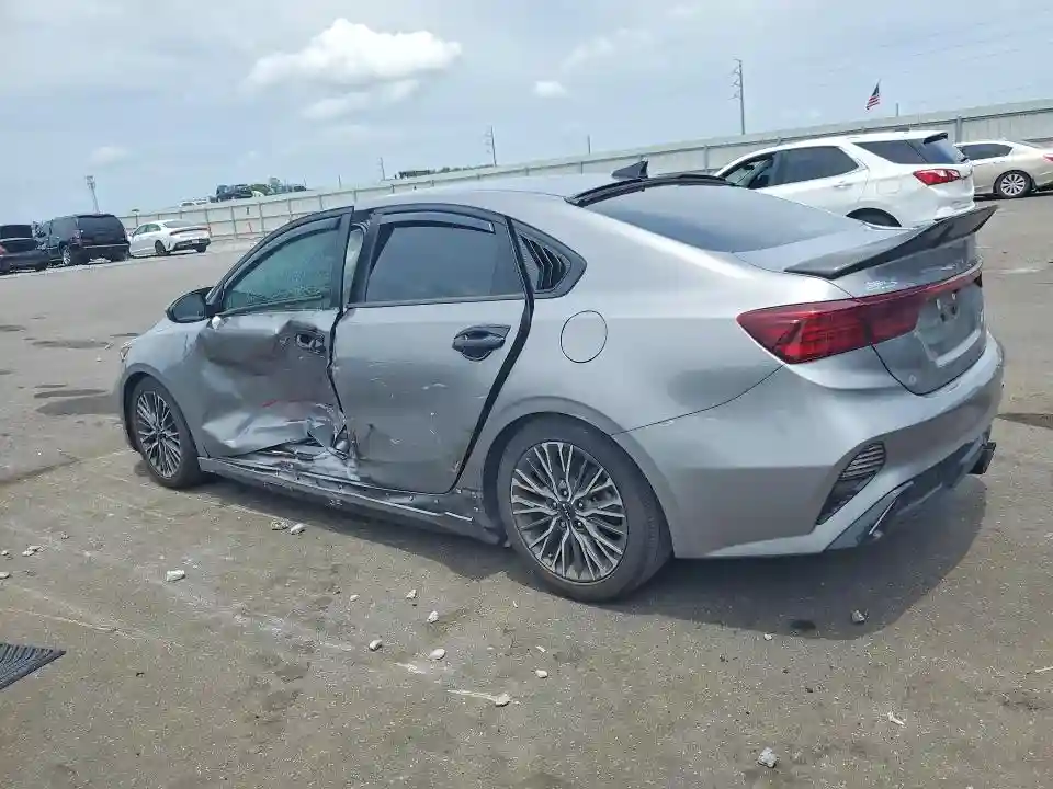 3KPF54AD6RE771085 2024 KIA FORTE-1