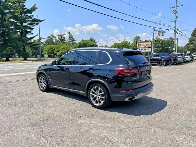 5UXCR4C01M9D94830 2021 BMW X5-2