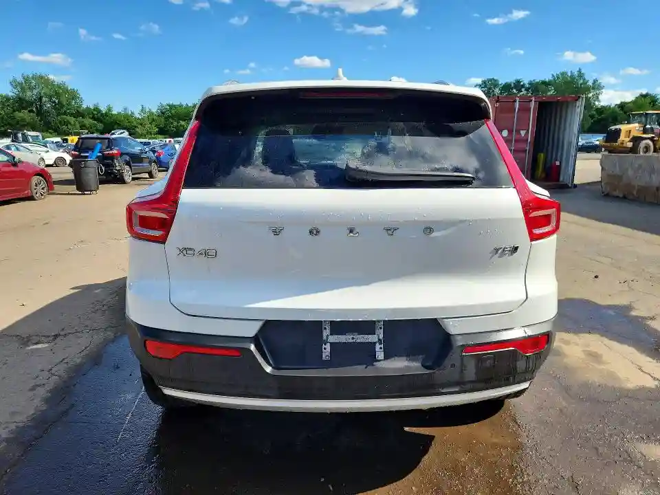 YV4162XZ3K2014319 2019 VOLVO XC40-5