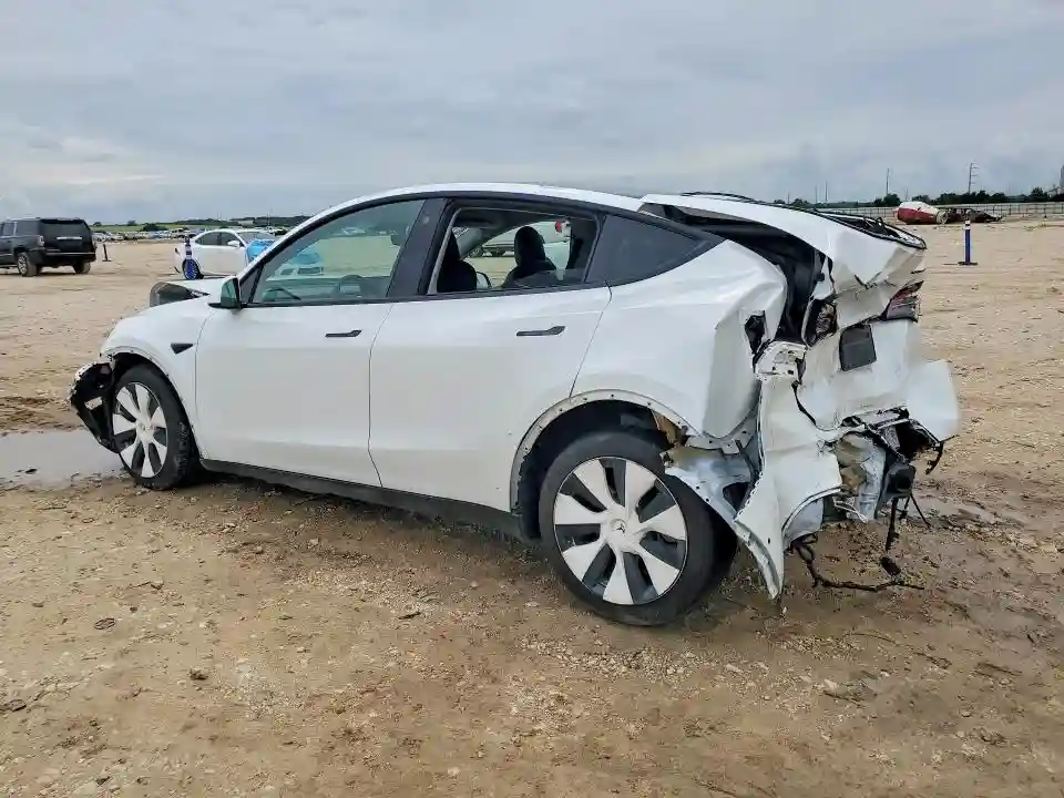 5YJYGDED8MF110626 2021 TESLA MODEL Y-1