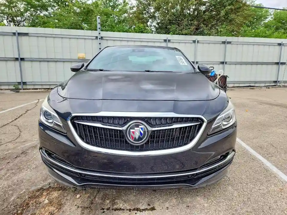 1G4ZR5SS4HU137984 2017 BUICK LACROSSE-4