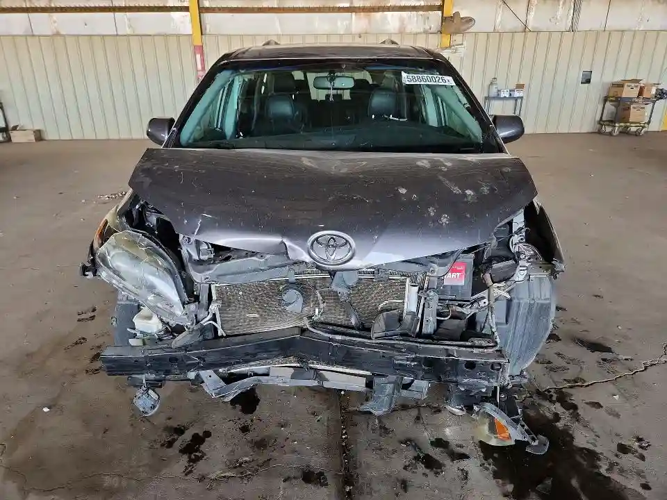 5TDXK3DC7GS743079 2016 TOYOTA SIENNA-4