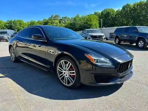 ZAM56YRS3J1285288 2018 MASERATI QUATTROPOR-3