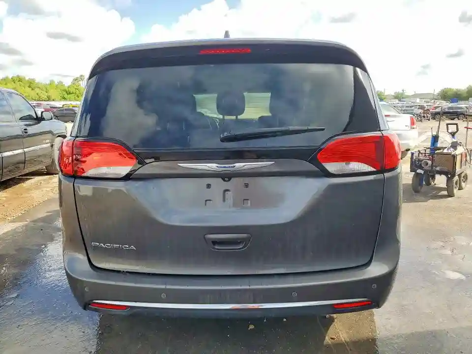 2C4RC1BG3HR803577 2017 CHRYSLER PACIFICA-5