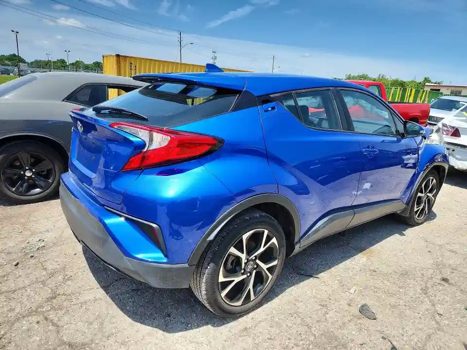NMTKHMBX2JR055503 2018 TOYOTA C-HR-2