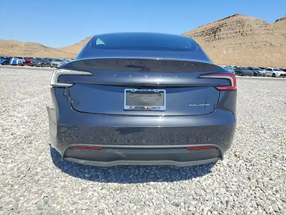 5YJ3E1EB8SF916086 2025 TESLA MODEL 3-5