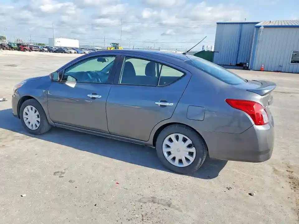3N1CN7AP6KL853160 2019 NISSAN VERSA-1