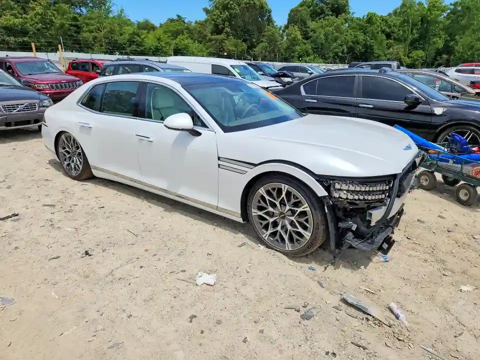 KMTFC4SD7SU053543 2025 GENESIS G90-3