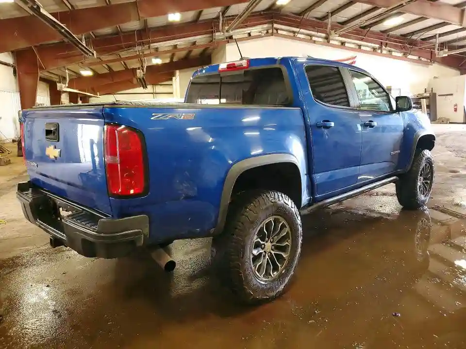1GCPTEE16J1138982 2018 CHEVROLET COLORADO-2