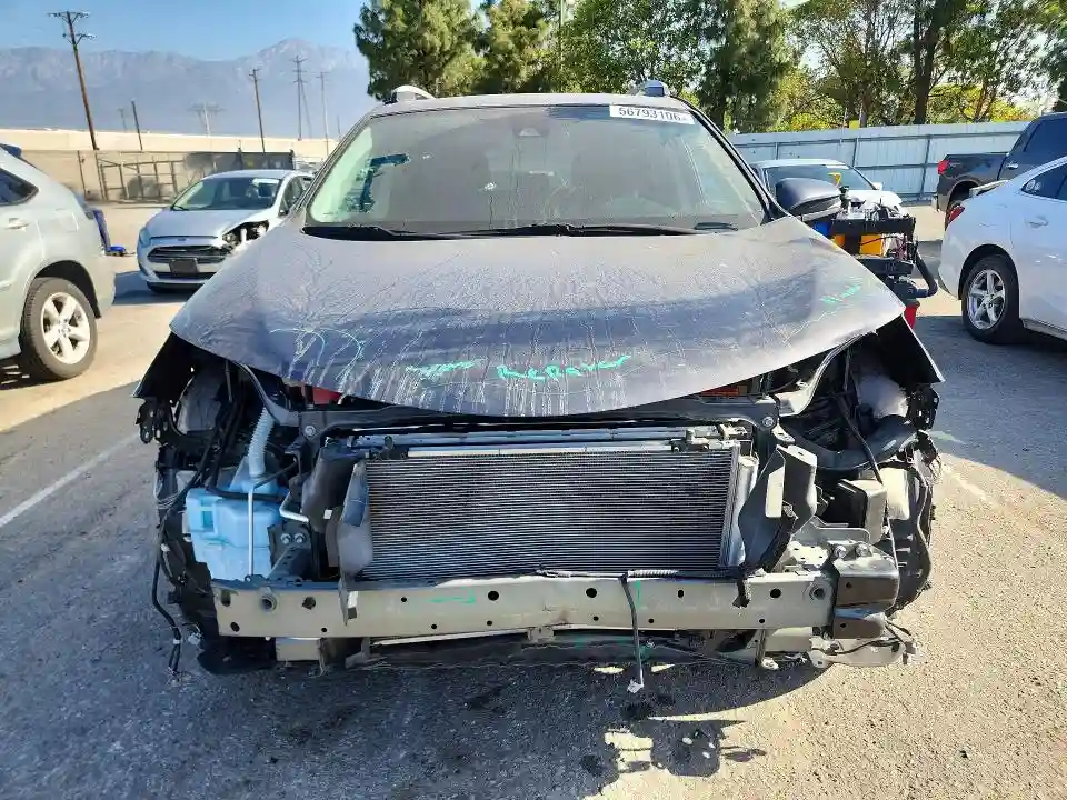 2T3YFREV8JW473345 2018 TOYOTA RAV4-4