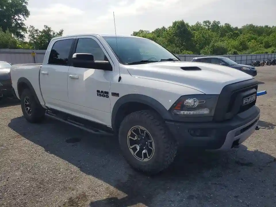 1C6RR7YT2HS573137 2017 RAM 1500-3