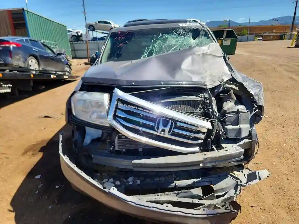5FNYF4H53FB077044 2015 HONDA PILOT-4