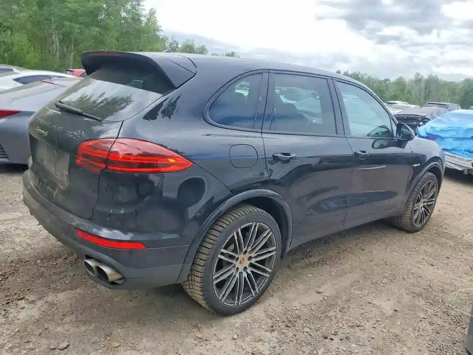 WP1AE2A27HLA68810 2017 PORSCHE CAYENNE-2