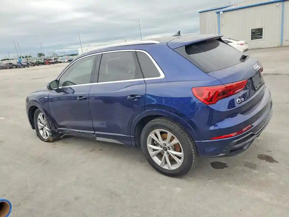 WA1EECF38N1092772 2022 AUDI Q3-1