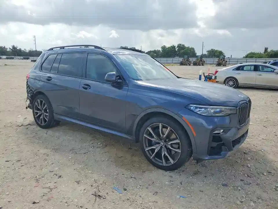 5UXCX6C07N9M11002 2022 BMW X7-3