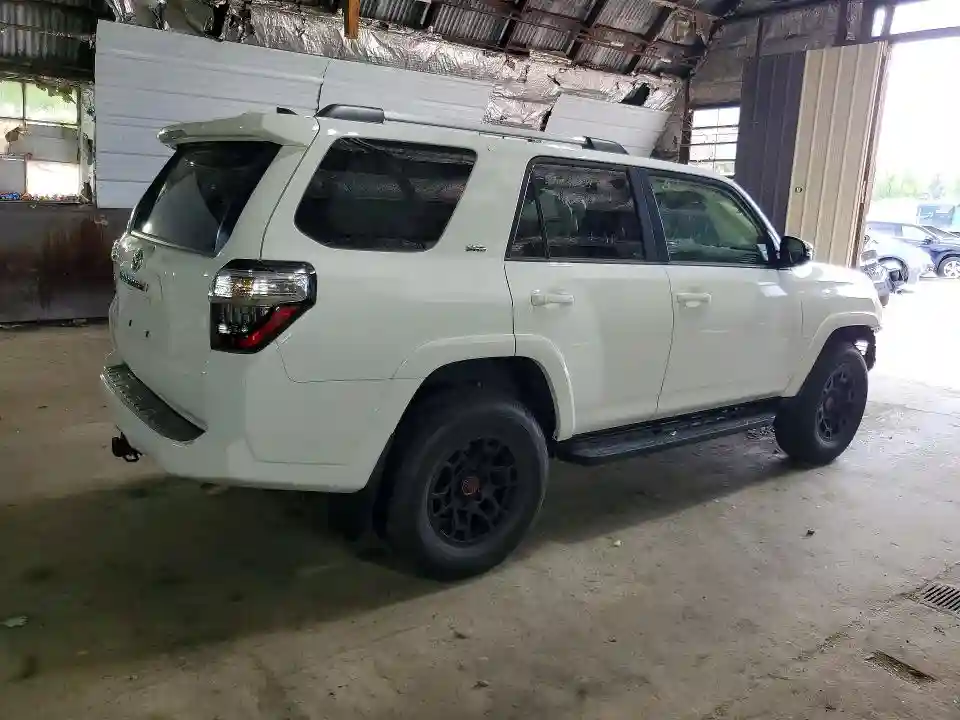 JTENU5JR8R6297495 2024 TOYOTA 4RUNNER-2
