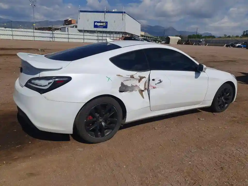 KMHHU6KJ9FU124894 2015 HYUNDAI GENESIS-2