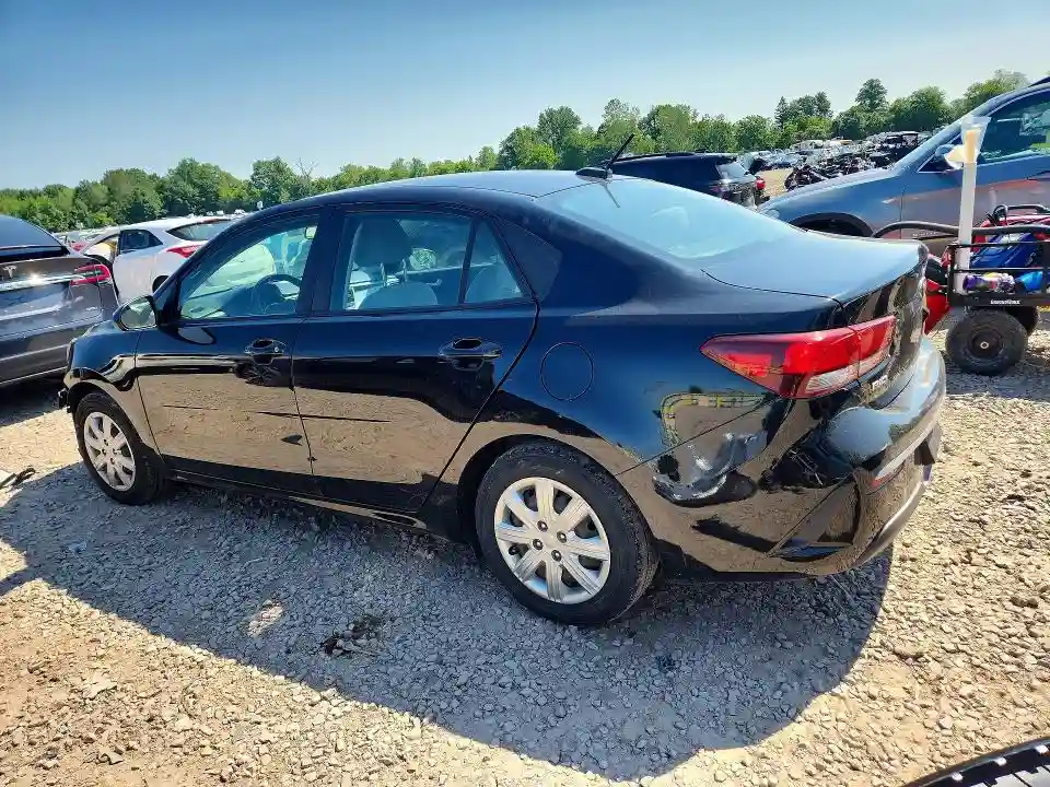 3KPA24AD2ME423912 2021 KIA RIO-1