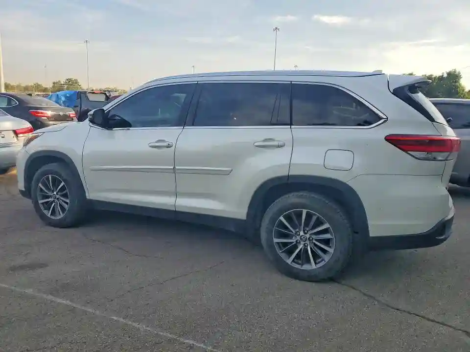 5TDJZRFH3KS582736 2019 TOYOTA HIGHLANDER-1