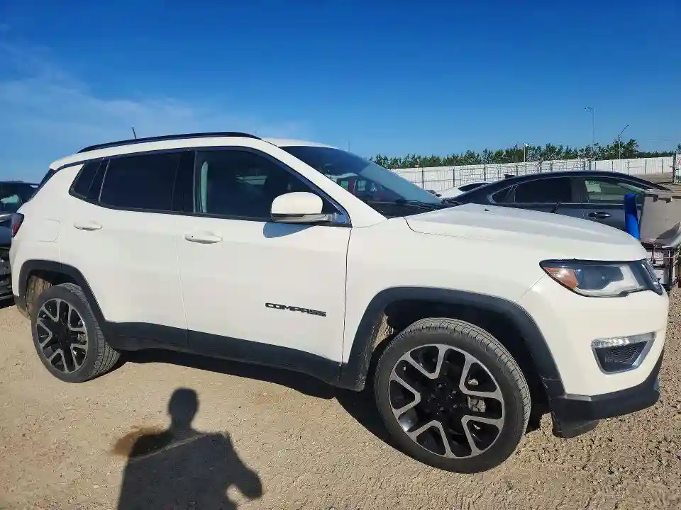3C4NJDCB4JT117768 2018 JEEP COMPASS-3
