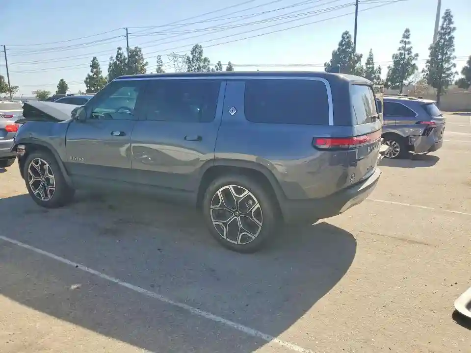 7PDSGBBA2SN071477 2025 RIVIAN RIS-1